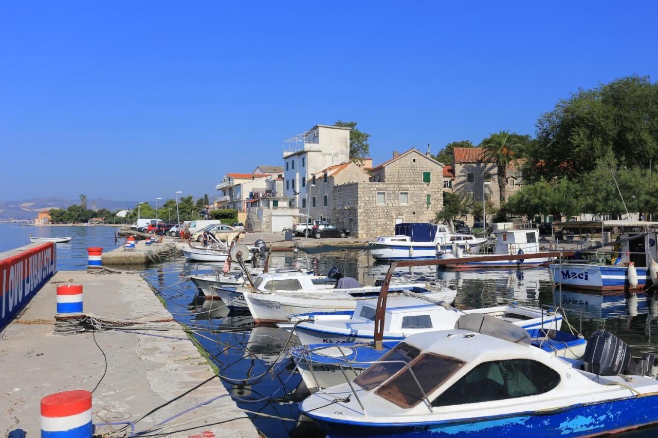 Apartments By The Sea Kastel Kambelovac, Kastela - 8679 Extérieur photo
