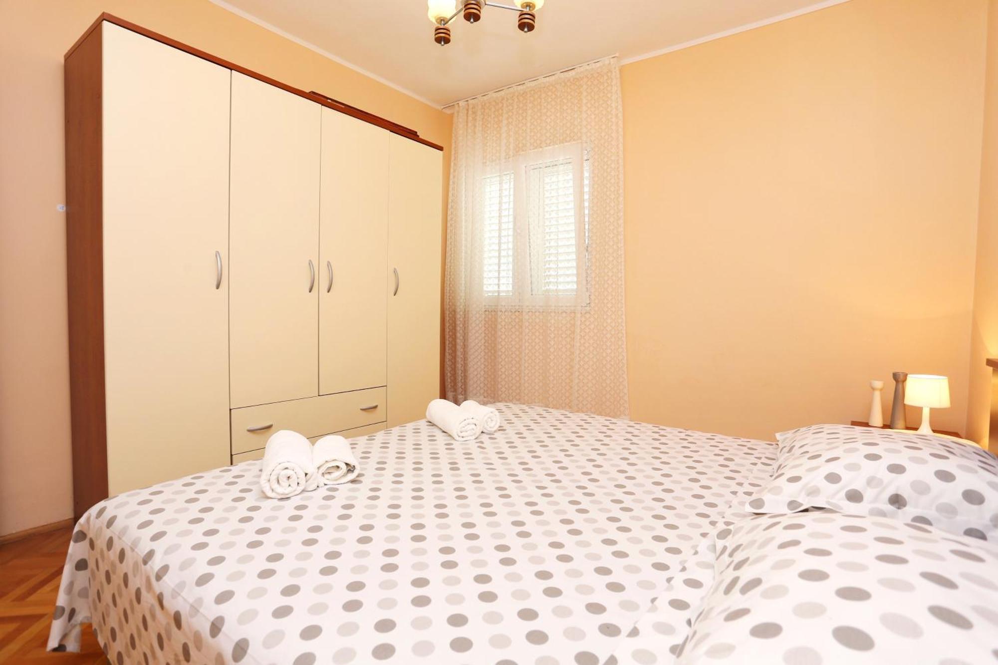 Apartments By The Sea Kastel Kambelovac, Kastela - 8679 Chambre photo