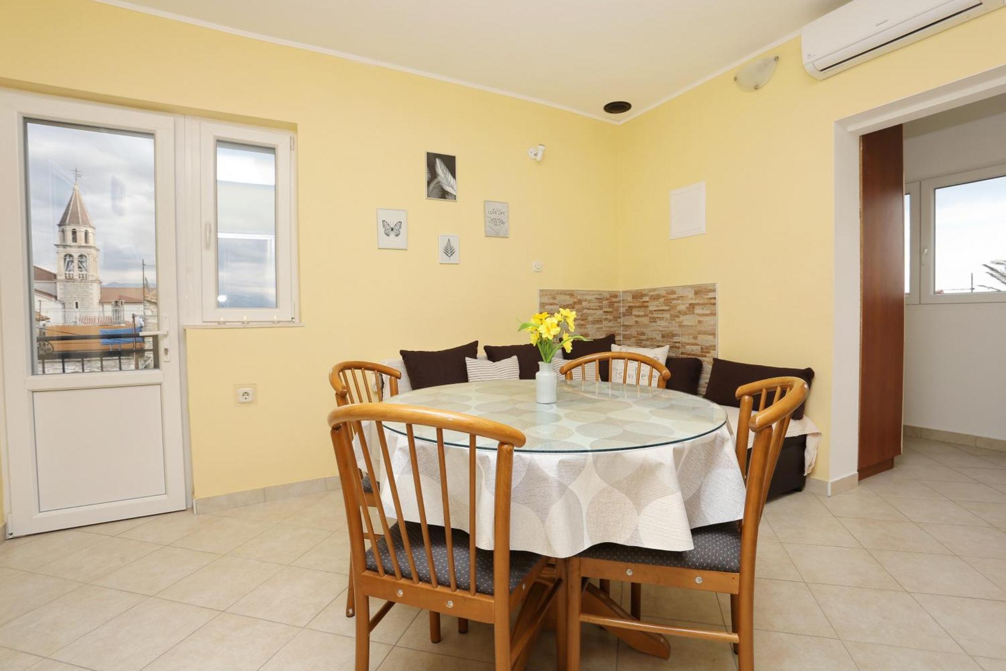 Apartments By The Sea Kastel Kambelovac, Kastela - 8679 Chambre photo
